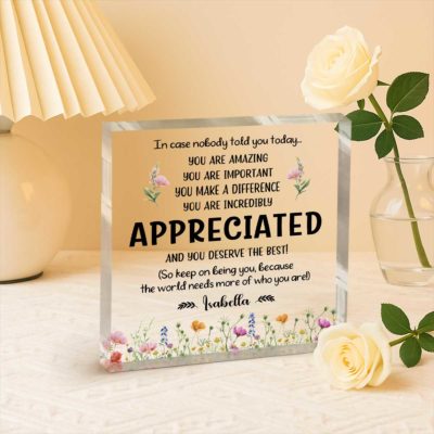 Personalized appreciation plaque with custom text, thank-you gift for boss, coworker, or employee, perfect for office desk or holiday keepsake.