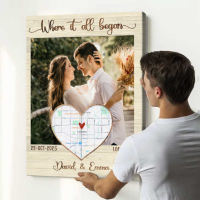 The Day We Met Photo Canvas with couple’s picture, names, date, and custom map. Personalized anniversary gift and romantic keepsake for couples.