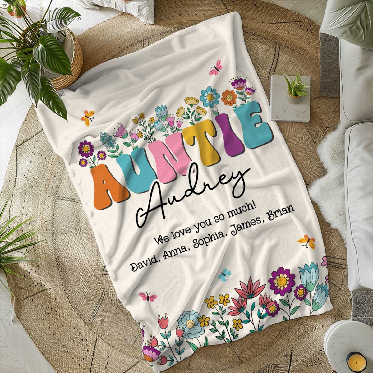 Personalized Auntie Blanket – Custom Floral Blanket with Name, Christmas or Birthday Gift for Aunt from Niece or Nephew 1 Personalized Auntie Blanket with floral design and custom name, sentimental Christmas or birthday gift from niece or nephew