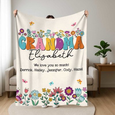Personalized Grandma Blanket with floral design and grandchildren’s names, custom Christmas or birthday gift for Grandma.