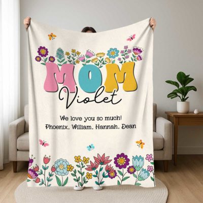 Personalized Mom Blanket featuring floral design and kids’ names, perfect Christmas or birthday gift from daughter or son.