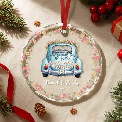 First Christmas Married Glass Ornament - Newlywed Couple Gift with custom couple names and year, romantic Mr and Mrs keepsake for newlyweds, 1st Christmas wedding gift.