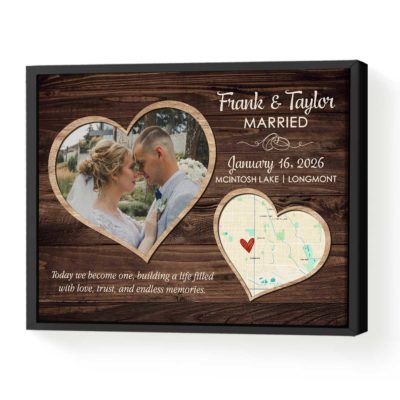 Personalized Married Map Photo Canvas - Newlywed Gift with custom location map, couple photo, names and wedding date, newlywed wedding gift, map print married wall art.