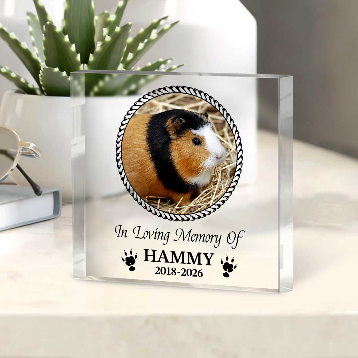 Personalized guinea pig memorial plaque – custom pet sympathy keepsake for guinea pig and hamster owners.