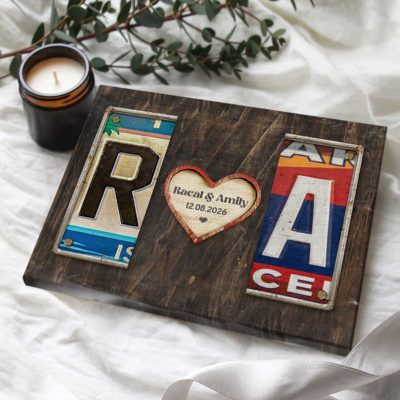 Personalized license plate heart sign with custom names and date – rustic Valentine’s Day, wedding, or anniversary gift for couples.