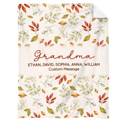 Grandma Blanket with Grandkids Names - Personalized Gift for Grandma with flower pattern featuring grandkids’ names and custom message, a cozy and sentimental Mother’s Day gift for grandma or nana.