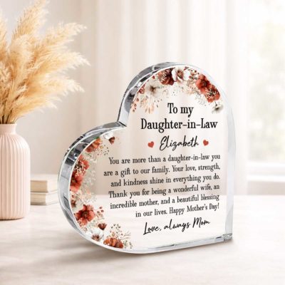 To My Daughter in Law Heart Plaque - Mothers Day Gift with floral design, custom name, and heartfelt message, it is a meaningful Mother’s Day or wedding gift