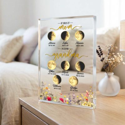 Personalized moon phase acrylic plaque with custom names and dates, Mother’s Day gift for grandma, first mom now grandma celestial keepsake.