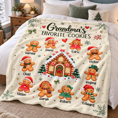Personalized Grandma's Favorite Cookies Blanket, Custom Gingerbread Blanket with Grandkids Names, Christmas Gift for Grandma